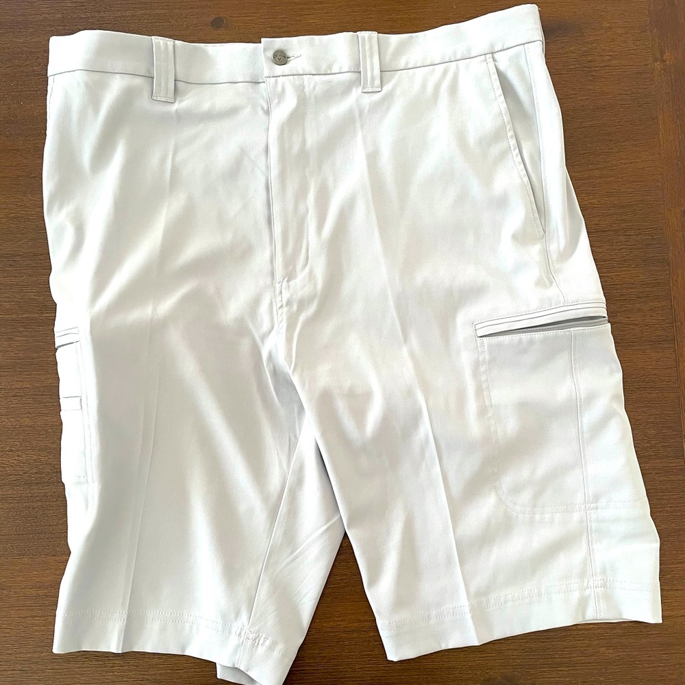 Callaway Men’s Golf Shorts Size 38